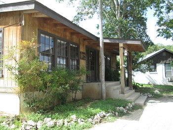 River Front Motel แบนเดอรา ภายนอก รูปภาพ